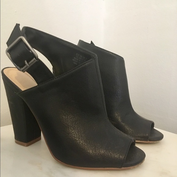 Peep-toe heels - Picture 3 of 4